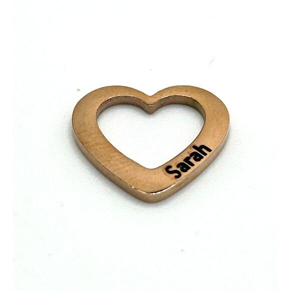 18K Rose Gold Plated Heart Pendant Charm Engraved Sarah New - Picture 1 of 3